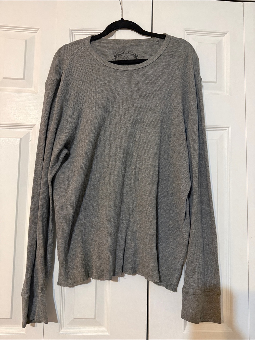 American Rag Long Sleeve Crewneck Shirt Gray